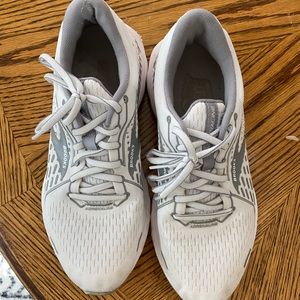 Brooks Adrenaline GTS 21